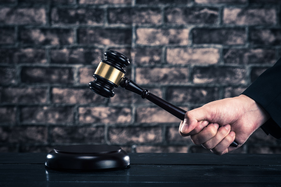 八年刑期警示:揭秘克隆銀行卡犯罪背后的法律陷阱