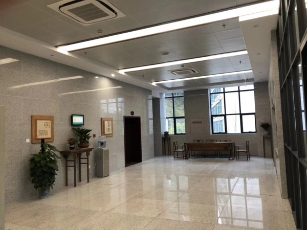 如何確定被告人是挪用公款罪還是濫用職權(quán)罪？上海刑事辯護(hù)律師來回答