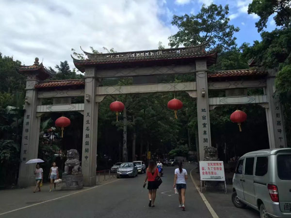 集資詐騙罪區(qū)別于非法集資的特征是什么？上海十大刑事律師來(lái)回答