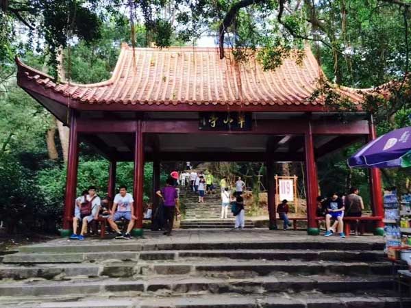 跨國犯罪案件如何確定管轄權(quán)和進行證據(jù)審查？上海請刑事律師來回答