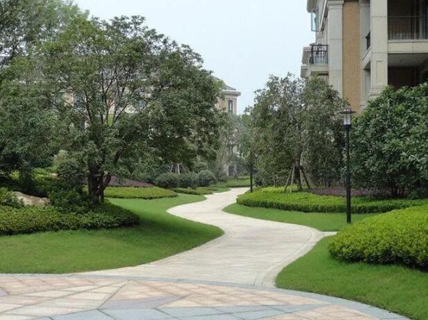 上海交通事故律師 在小區(qū)內發(fā)生交通事故該如何