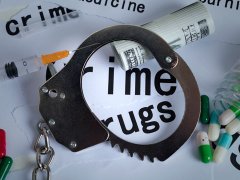 徐匯刑事律師事務(wù)所看假章盛行，團(tuán)伙獲罪！